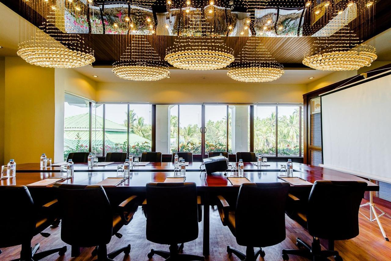 Ngwe Saung Yacht Club & Resort Ngwesaung Eksteriør billede